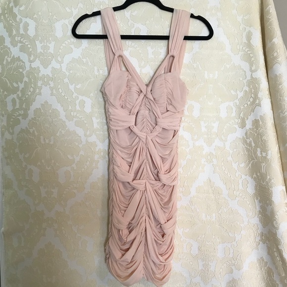 Dresses & Skirts - Beautiful Light pink layered design dress - Size M